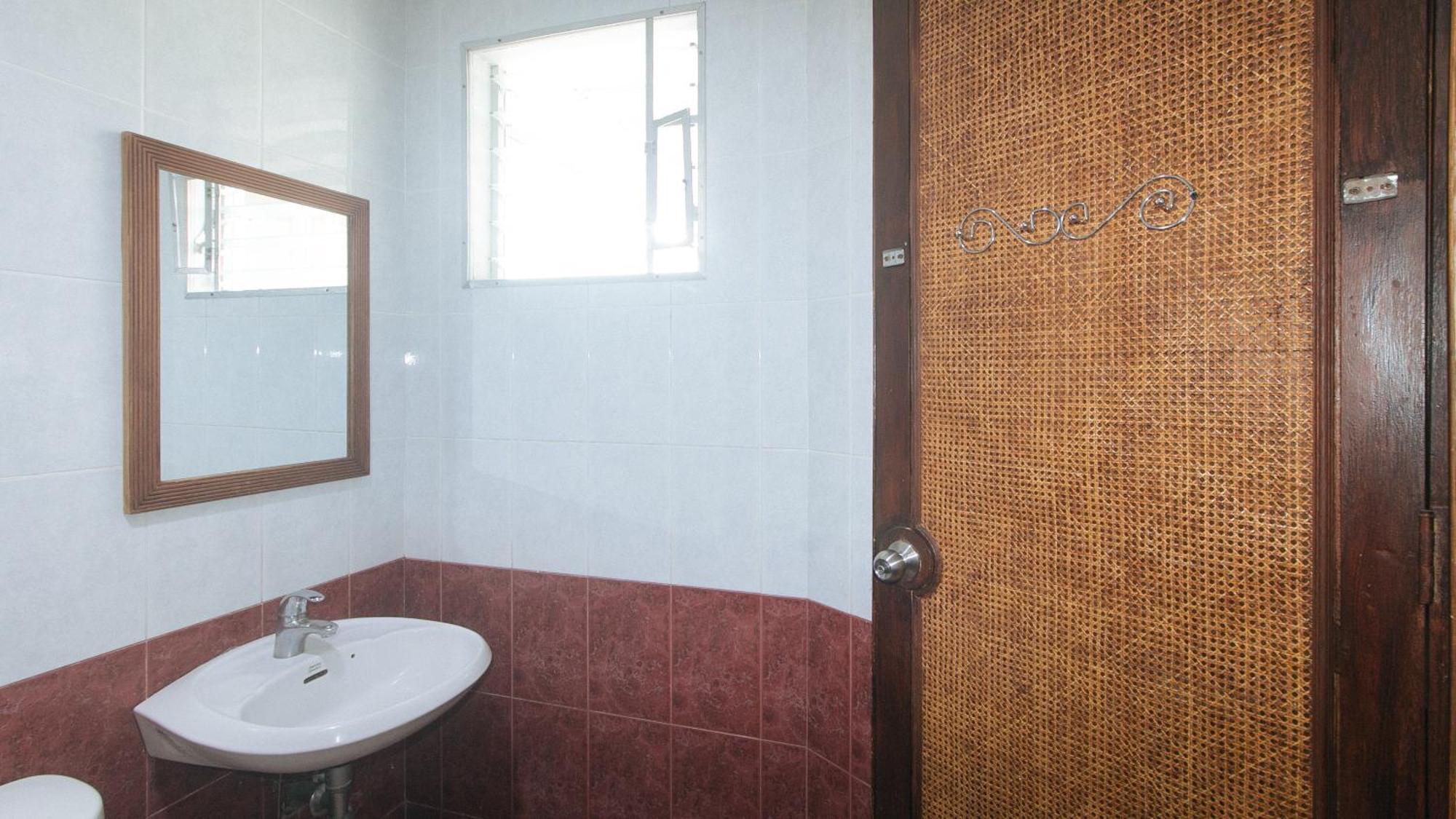Bliss Hotel Dau マバラカット エクステリア 写真