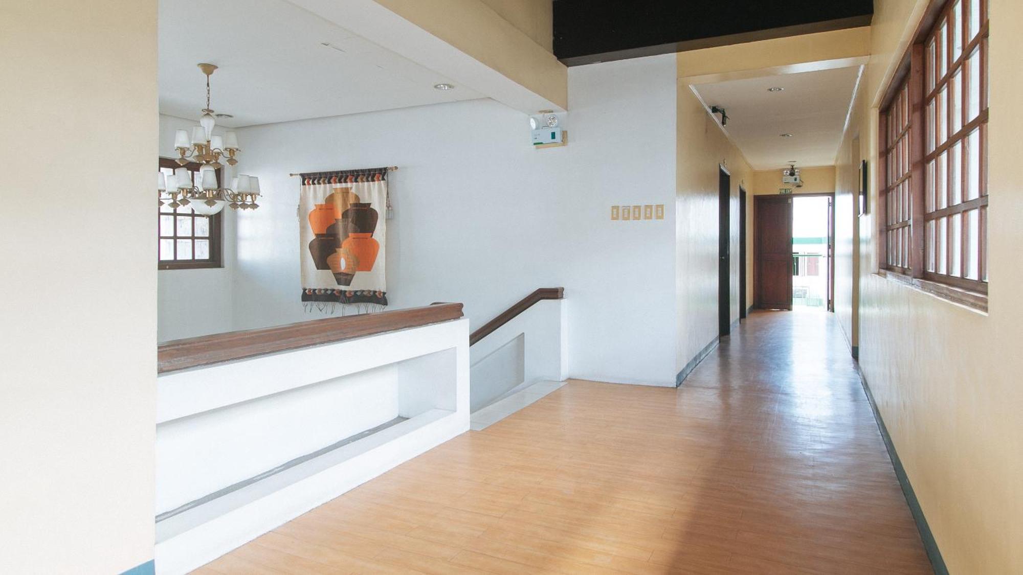 Bliss Hotel Dau マバラカット エクステリア 写真